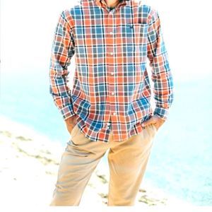 GAP MENS PLAID SHIRT LARGE